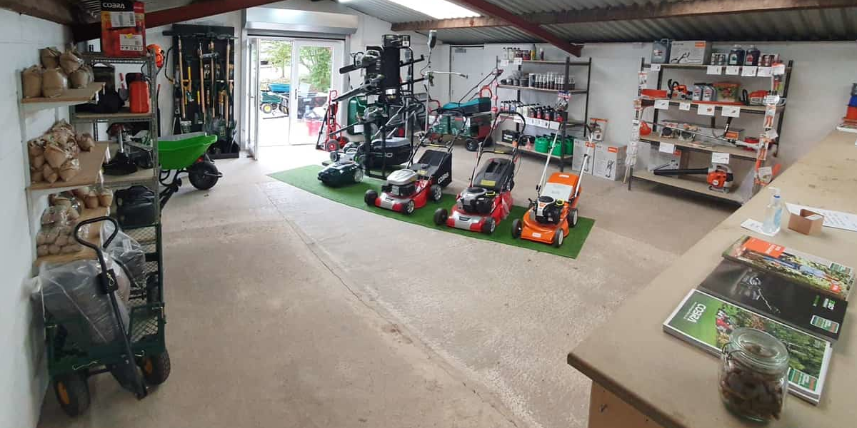 Lawnmower-Showroom-Sales_Slider_1200x600